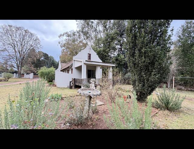 15 BEDROOM FREEHOLD FOR SALE IN FAIRLEADS